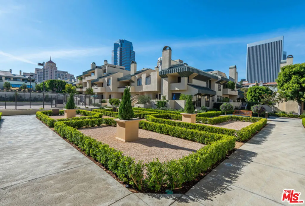 2224 Century, Los Angeles, California 90067 home-pic-25